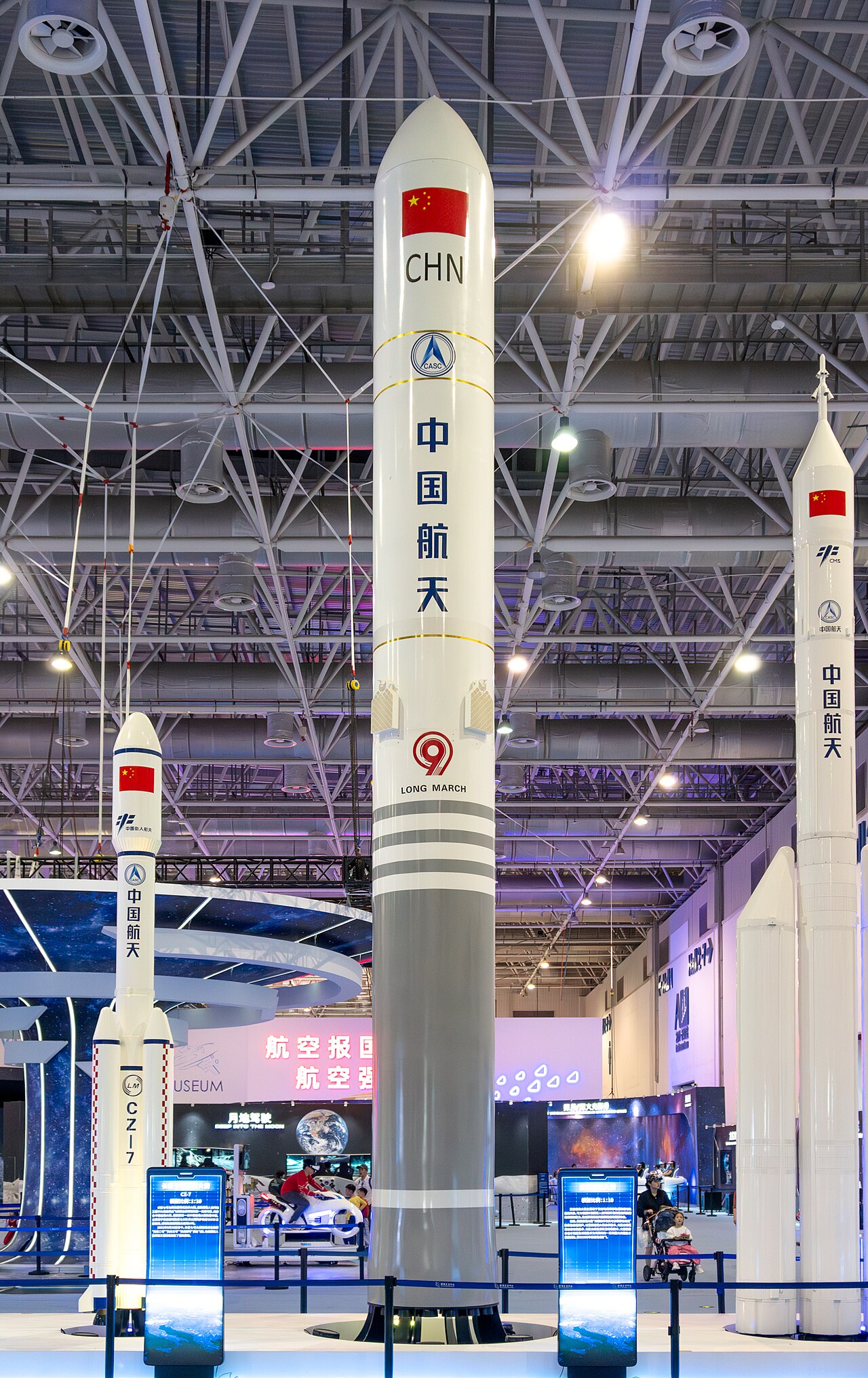 Long March 9 super-heavy-lift rocket mockup displayed at the Zhuhai Airshow
