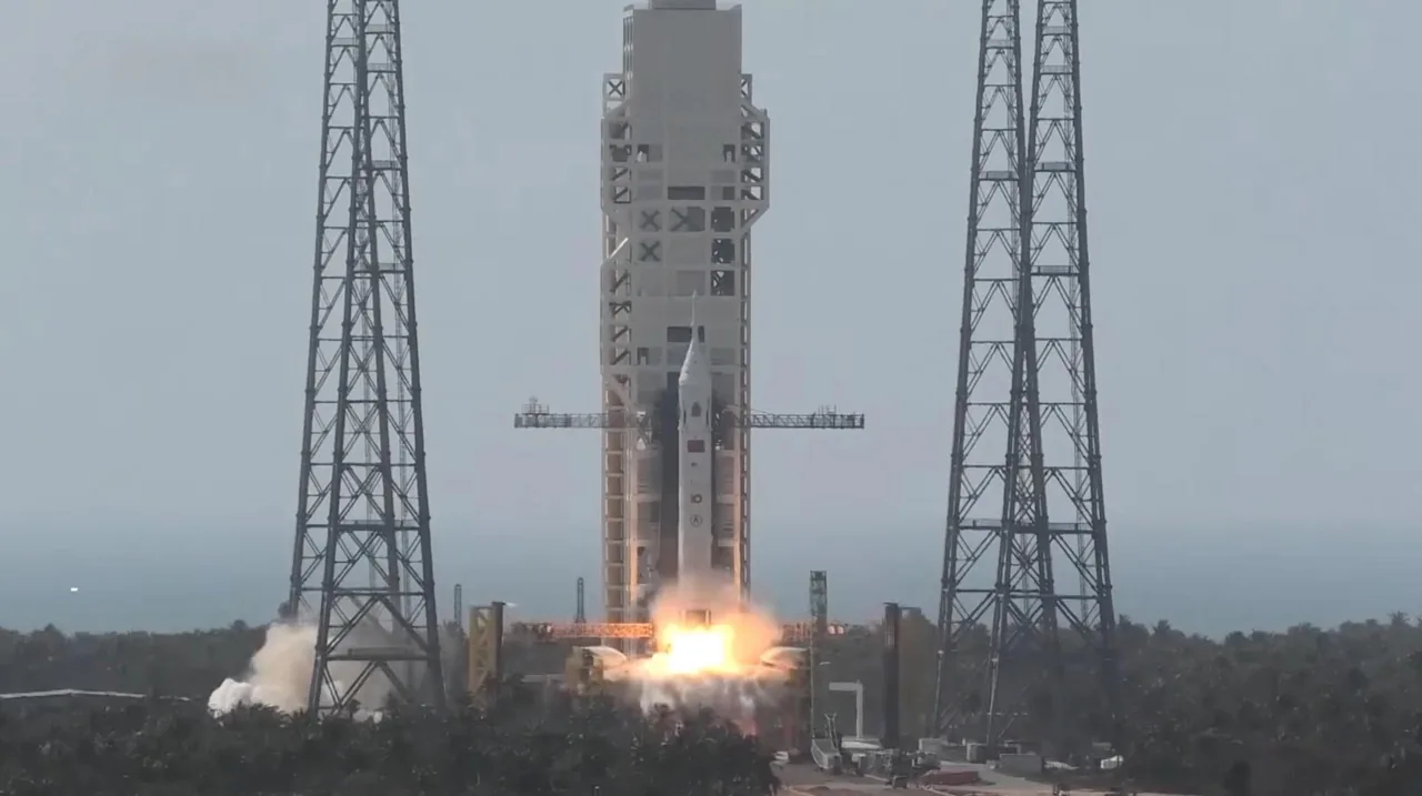 The Mengzhou next-generation crewed spacecraft during its max-Q abort test in June 2025