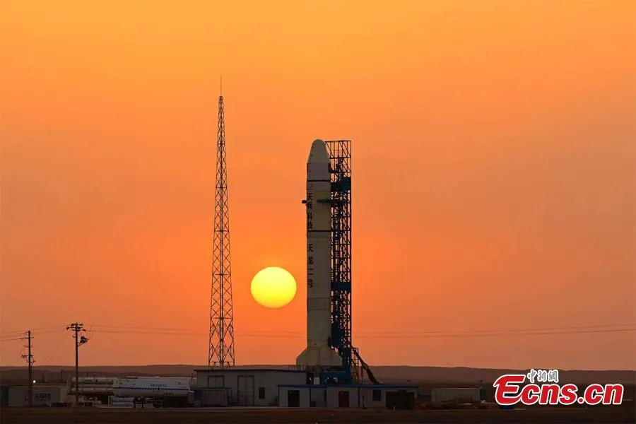 Space Pioneer's Tianlong-2 kerolox rocket lifts off from the Jiuquan Satellite Launch Center on 2 April 2023 — the first privately developed liquid-propellant rocket to reach orbit.