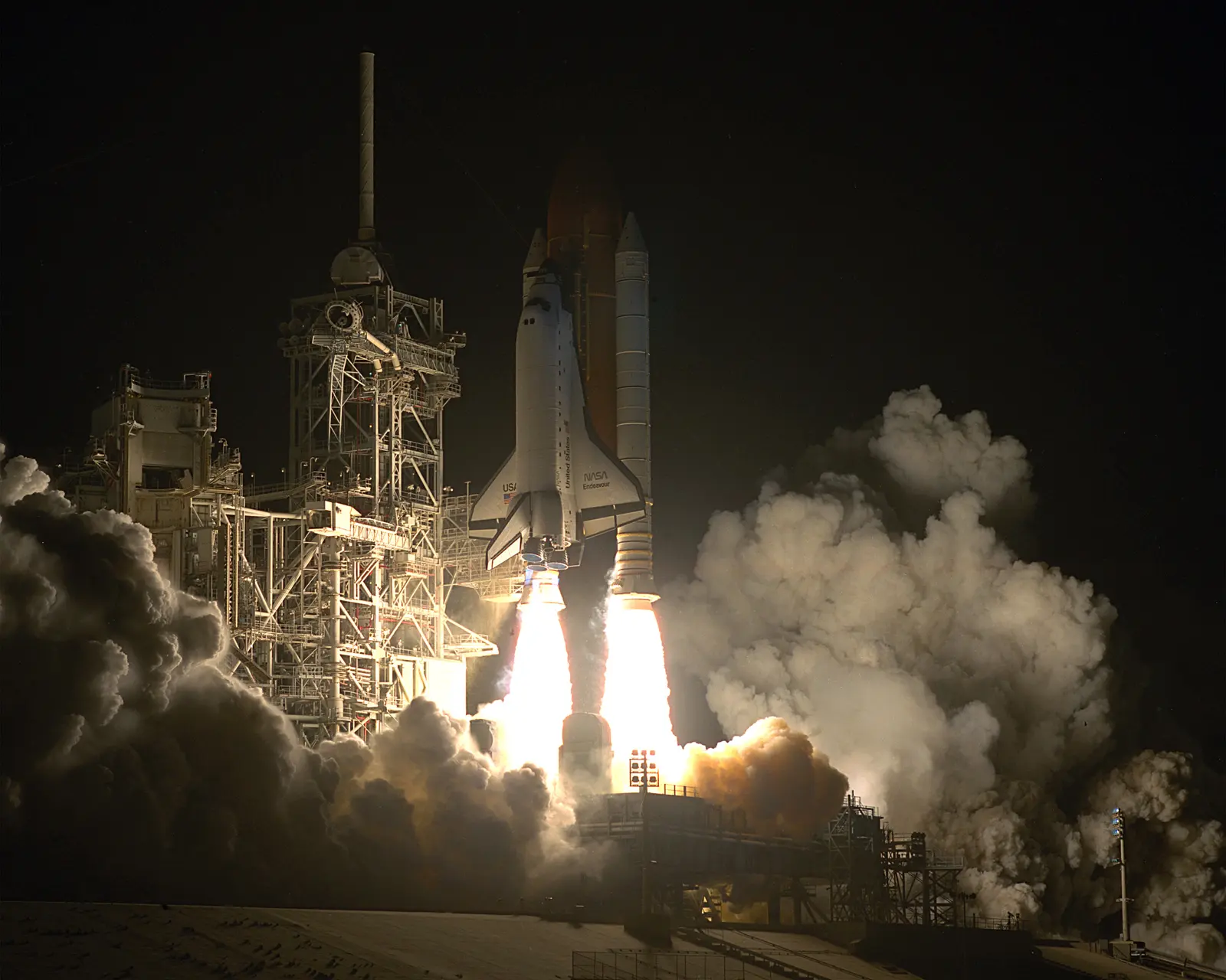 Space Shuttle Endeavour lifts off on STS-61 to service Hubble, Dec 2, 1993