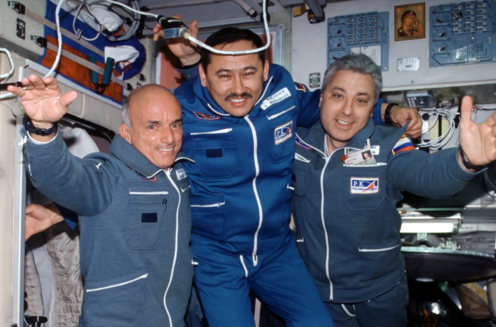 Soyuz TM-32