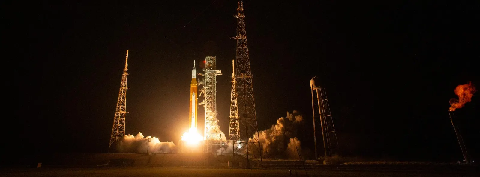 NASA's Artemis I SLS rocket lifts off at night from Launch Pad 39B, Kennedy Space Center, Nov 16 2022