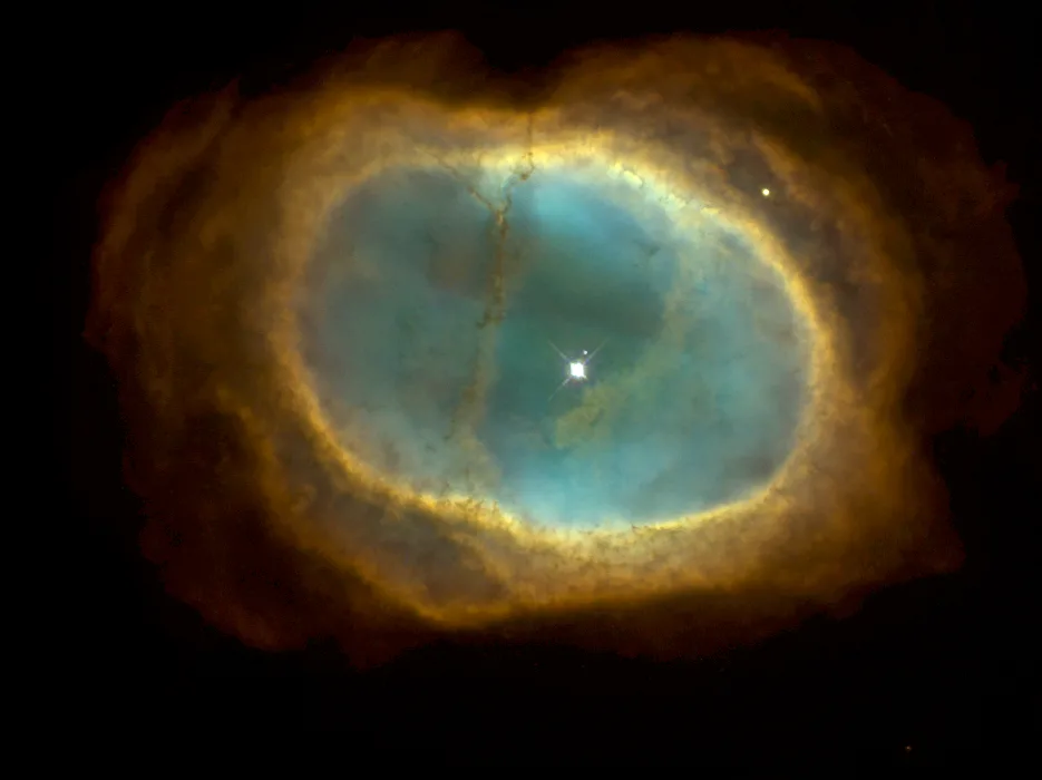 Hubble Space Telescope image of Southern Ring Nebula