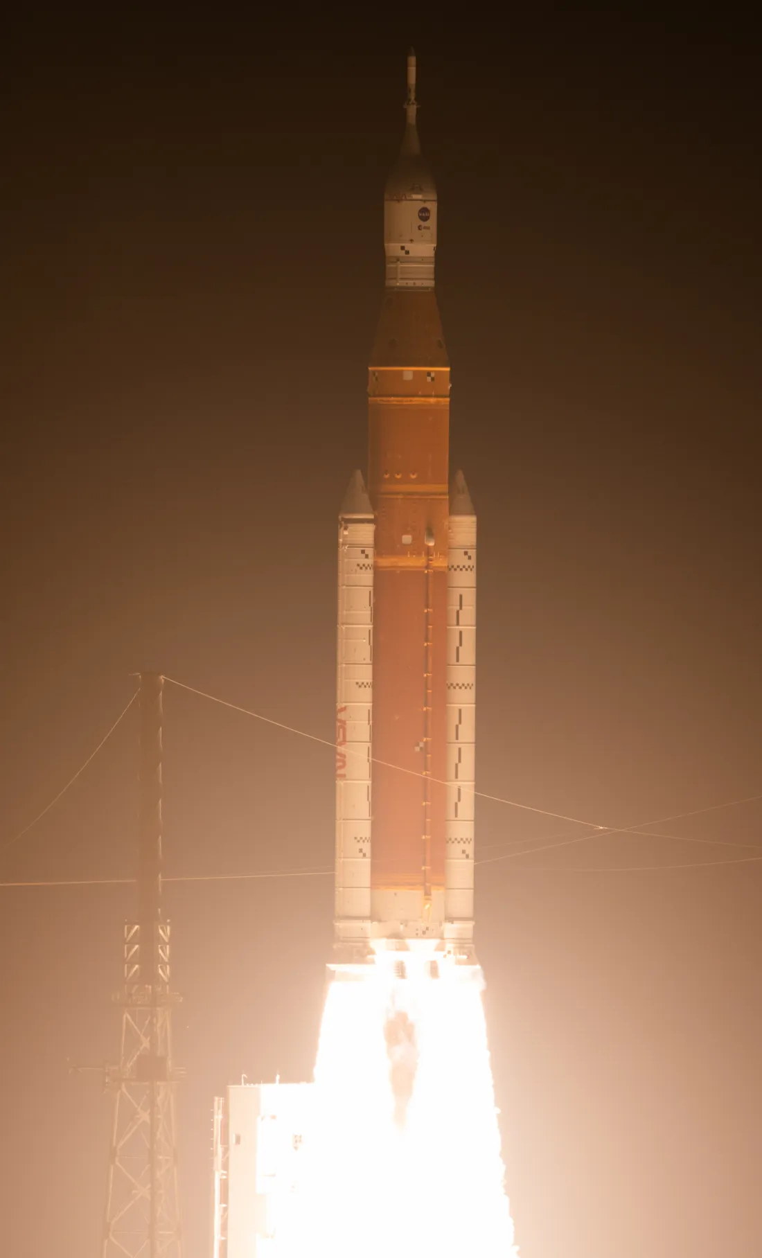 SLS launching Artemis I from LC-39B, 16 November 2022, 1:47 a.m. EST.