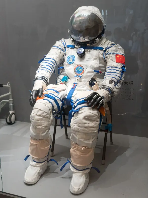 Shenzhou IVA Suit