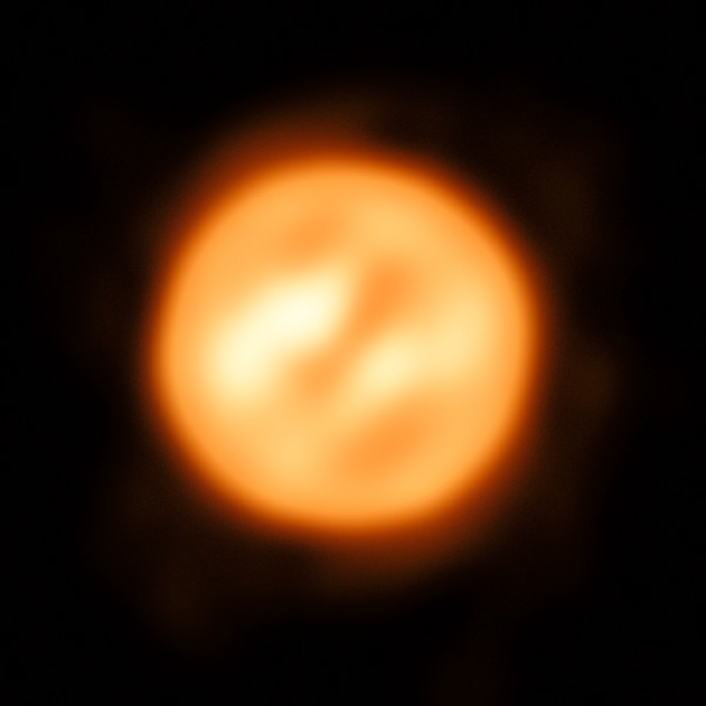 VLTI reconstructed view of the surface of Antares, the most detailed image ever of this red supergiant